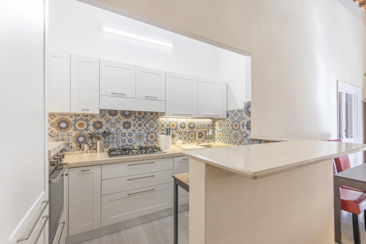 The House Of Thrones Apartment Viterbo Luaran gambar